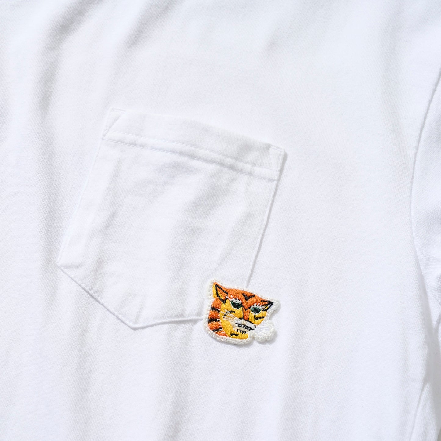 スタンダード Tシャツ / ホワイト